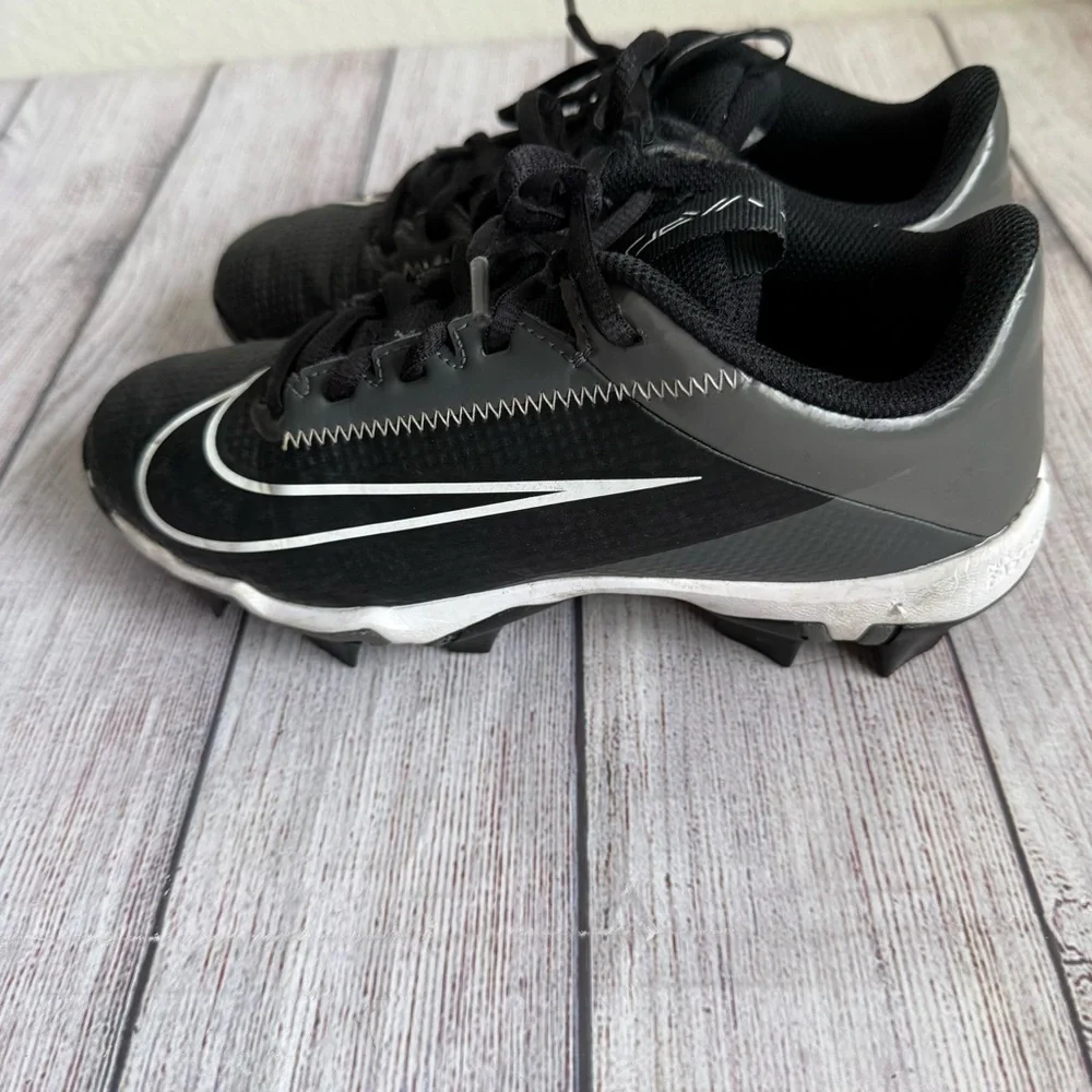 NIKE Vapor Shark 3 Football Cleats 3.5